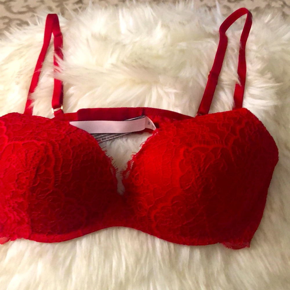 Gently Used Victoria's Secret Wireless Bra 34C